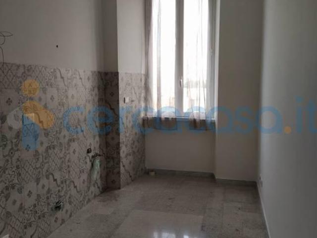 Appartamento Bilocale in ottime condizioni, in affitto in Via Ostiense 36f, Roma
