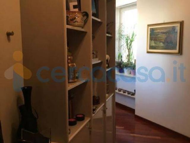 Appartamento Bilocale in ottime condizioni, in affitto in Corso Buenos Aires, Genova