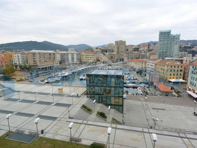 Appartamento Bilocale in ottime condizioni, in affitto in Piazza Guido Rossa 14, Savona