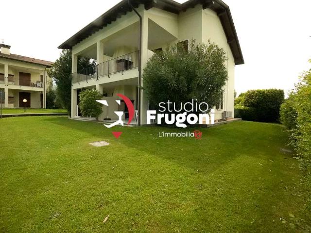 APPARTAMENTO BILOCALE IN RESIDENCE CON PISCINA CON GIARDINO PRIVATO