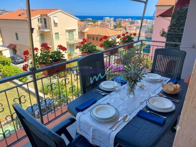 Appartamento Bilocale in vendita a Pietra Ligure, San Francesco San Domenico