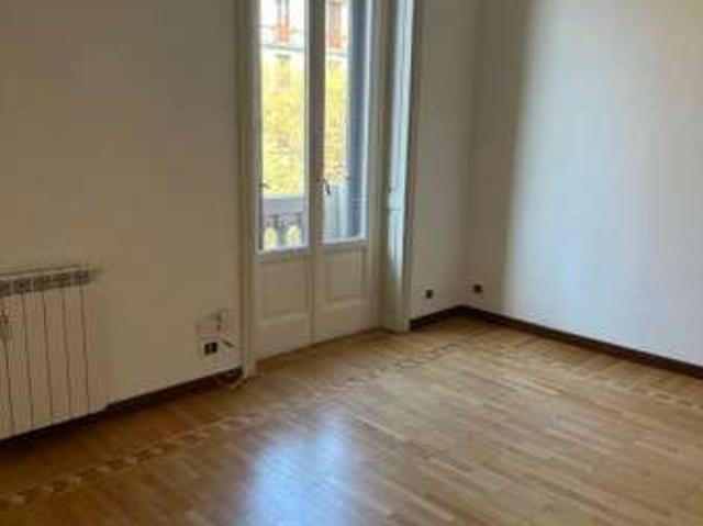 Appartamento Buenos aires, indipendenza, p.ta venezia