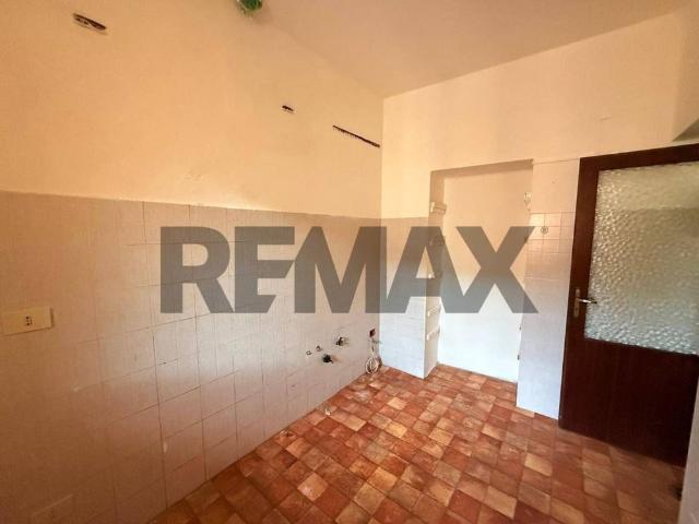 Appartamento buono stato, secondo piano, Centro, Bagni di Lucca