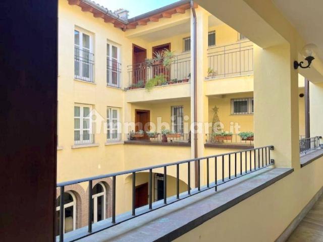 Appartamento buono stato, secondo piano, Centro Storico, Parma