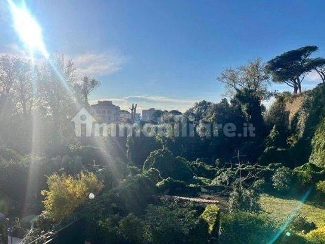 Appartamento buono stato, primo piano, Marechiaro, Napoli