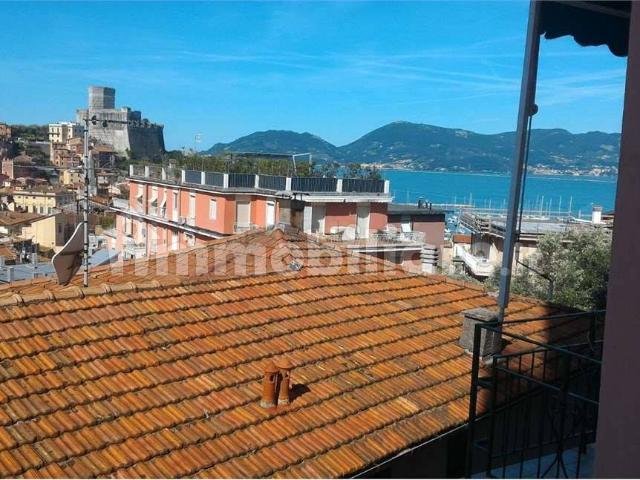 Appartamento buono stato, primo piano, Lerici Paese, Lerici