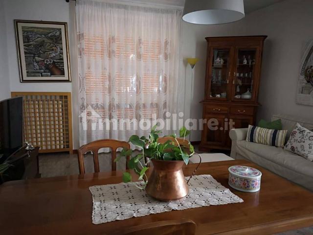 Appartamento buono stato, primo piano, Porto d'Ascoli, San Benedetto del Tronto