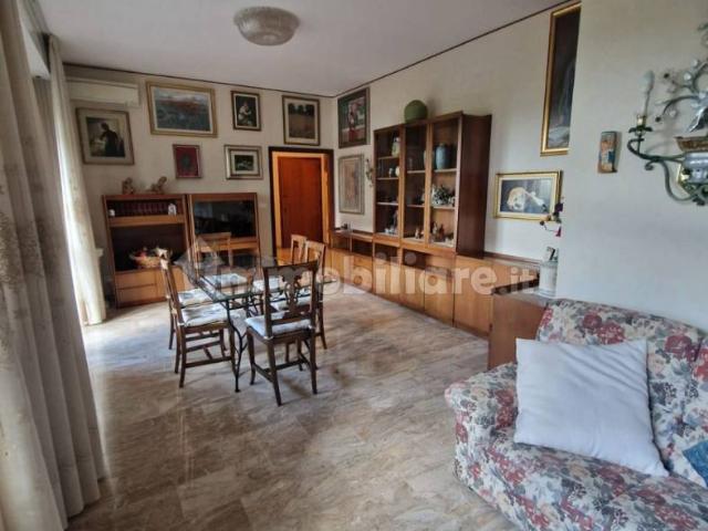 Appartamento buono stato, terzo piano, San Lazzaro, San Lazzaro di Savena