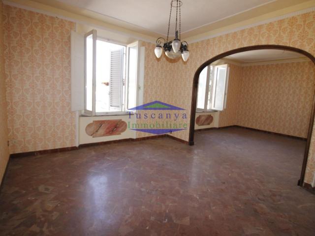 Appartamento da ristrutturare a Colle di Val d'Elsa