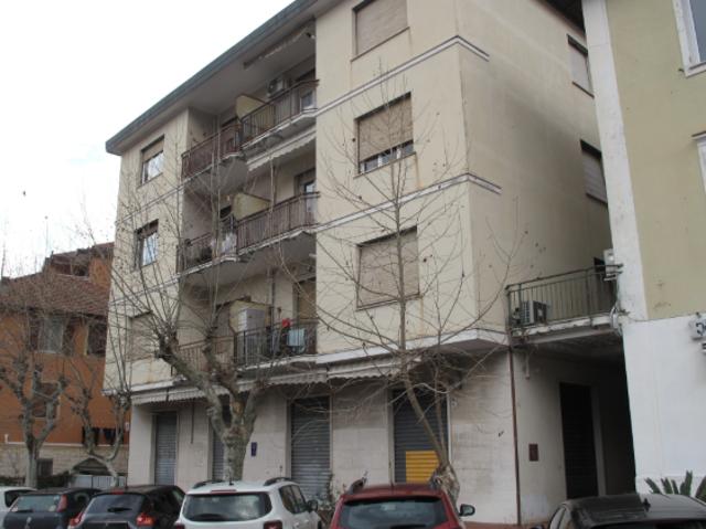 Appartamento da ristrutturare in via fratelli canepa 48b, Serra Riccò
