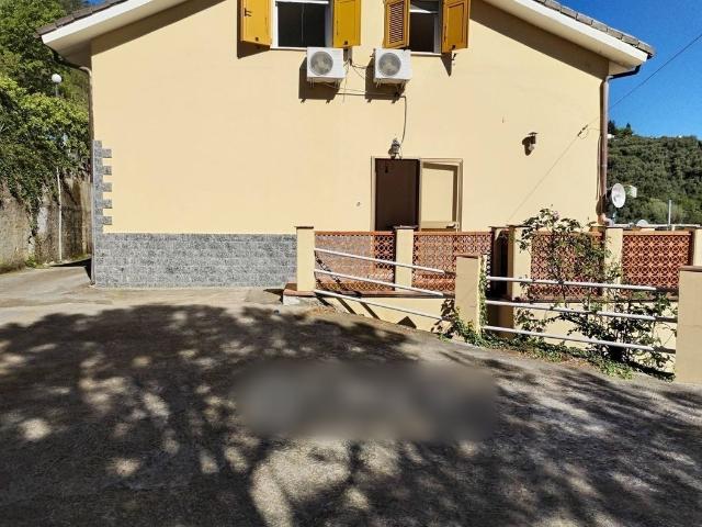 Appartamento da ristrutturare in via olivella caminata 36, Casarza Ligure