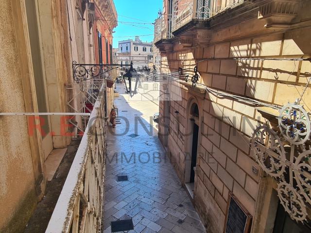 Appartamento da ristrutturare in via vittorio emanuele 36, Martina Franca