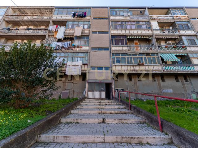 Appartamento da ristrutturare in villaggio zia lisa ii 108, Catania