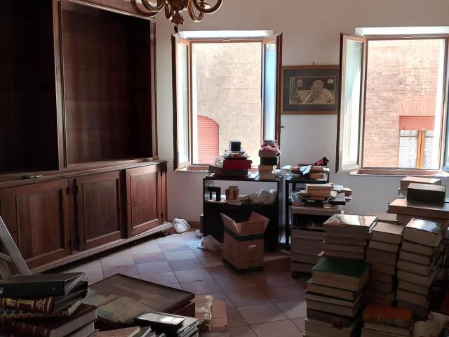 Appartamento da ristrutturare, Siena centro storico