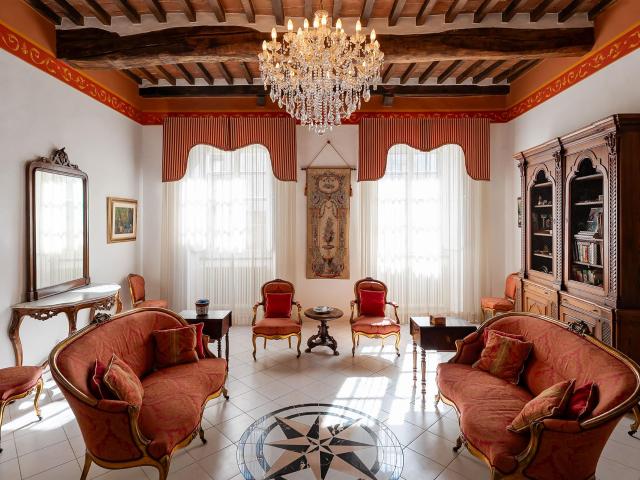 Appartamento dei Marmi 225m² Cortona