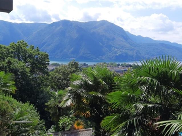 Appartamento di 3,5 locali con vista lago 3.5 Zimmerwohnung mit Zeeblick