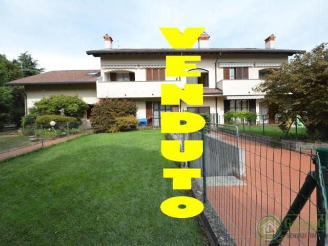 APPARTAMENTO di 3 vani e di 104 mq CAVENAGO DI BRIANZA rif. IGC 3 L 145 VIA COLOMBO