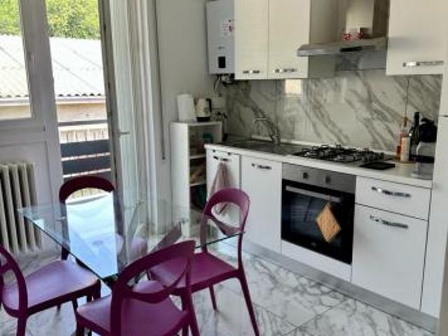 APPARTAMENTO di 3 vani e di 110 mq SAN MARTINO SICCOMARIO rif. SAN MARTINO1000