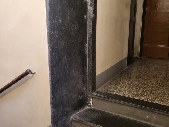 APPARTAMENTO di 3 vani e di 36 mq GENOVA PIAZZA GRILLO CATTANEO rif. 0928