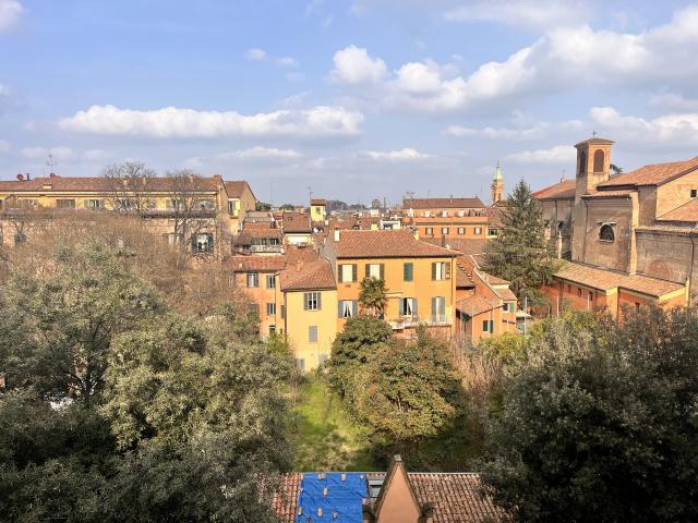 APPARTAMENTO di 3 vani e di 55 mq BOLOGNA rif. 12SRB