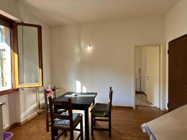 APPARTAMENTO di 3 vani e di 50 mq FIRENZE rif. AAJ381