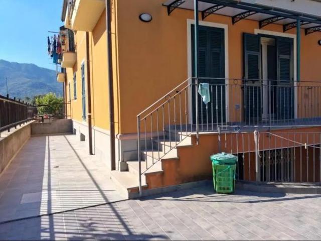 APPARTAMENTO di 3 vani e di 70 mq ALBENGA rif. SC01