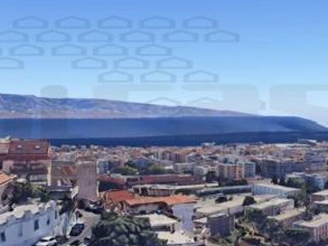 APPARTAMENTO di 3 vani e di 90 mq MESSINA rif. 2VS17486