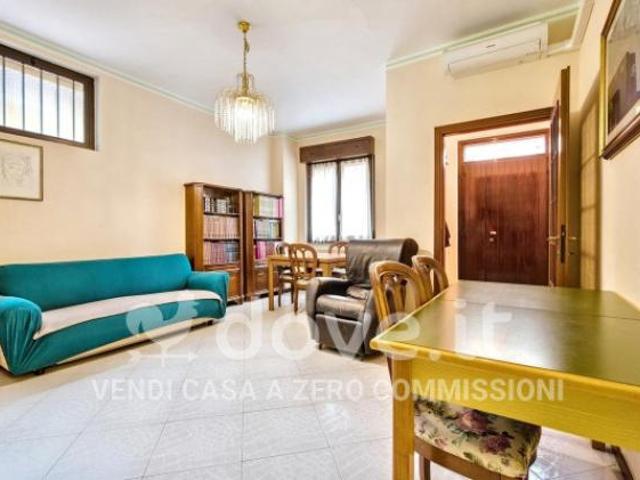 Appartamento di 105 m con 3 locali e box auto in vendita a Lissone [rif. DV 11222 2]