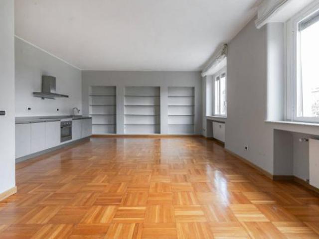 Appartamento di 109 m con 3 locali in affitto a Milano