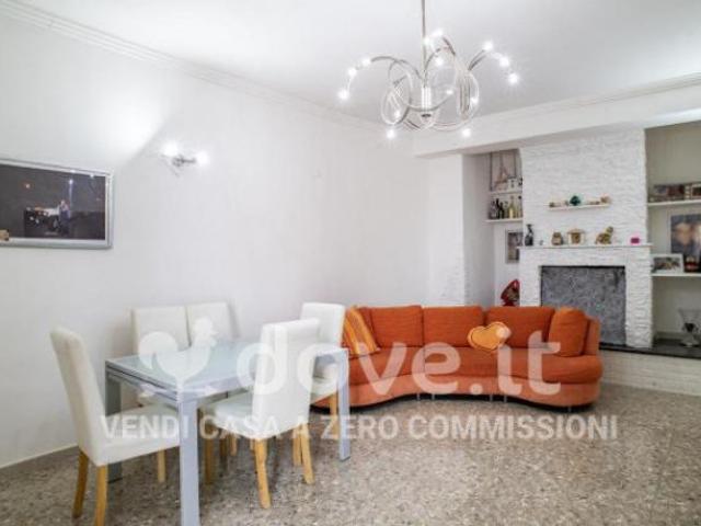 Appartamento di 100 m con 3 locali in vendita a Taranto