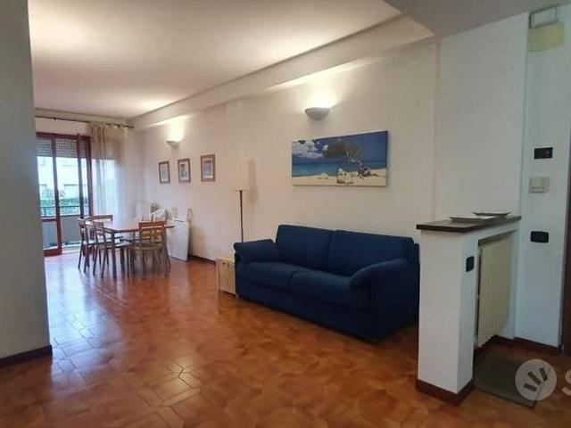 Appartamento di 100 m² con 4 locali a Massa