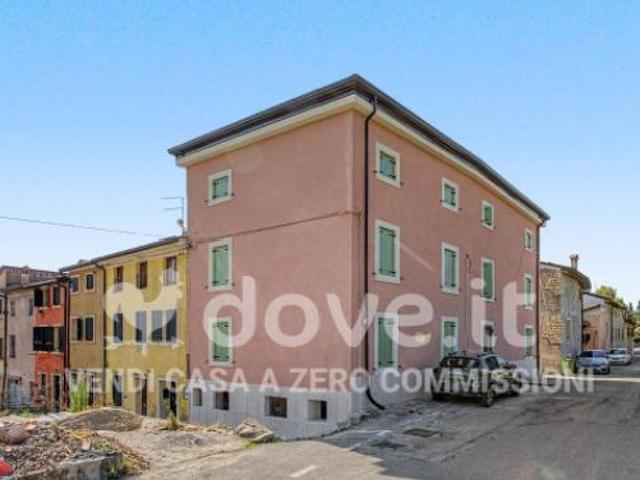 Appartamento di 100 m con 4 locali e posto auto in vendita a San Pietro in Cariano [rif. DV 14054]