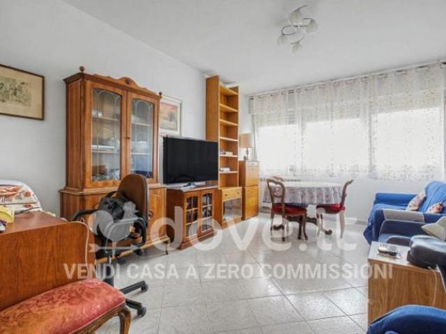 Appartamento di 100 m con 4 locali e posto auto in vendita a Roma [rif. DV 13804]