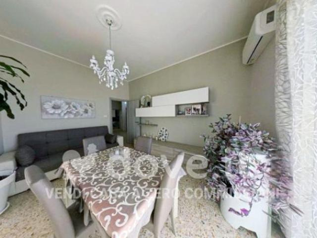 Appartamento di 100 m con 4 locali in vendita a Battipaglia [rif. DV 11600]