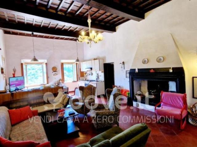 Appartamento di 100 m con 4 locali in vendita a Marciana
