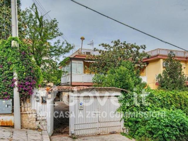 Appartamento di 100 m con 4 locali in vendita a Palermo [rif. DV 13150]