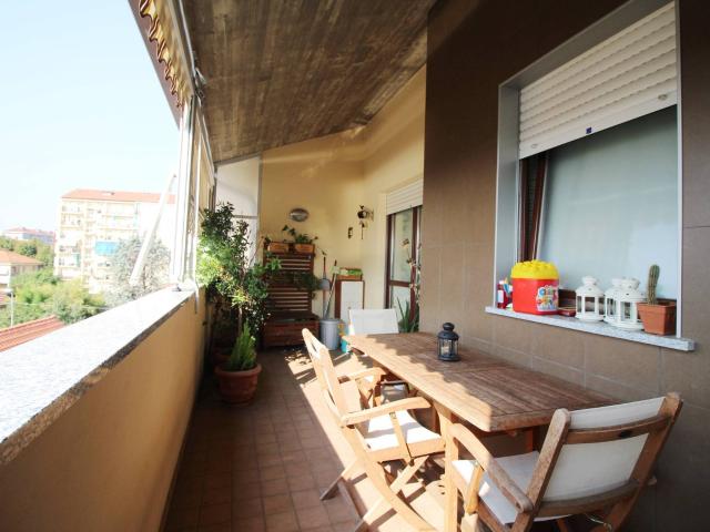 Appartamento di 100 mq in Affitto a € 950