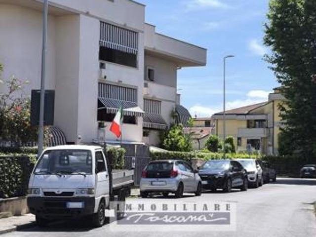 APPARTAMENTO di 10 vani VIAREGGIO terminetto rif. A1018