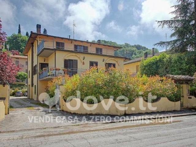 Appartamento di 115 m con 4 locali e box auto doppio in vendita a Citt della Pieve