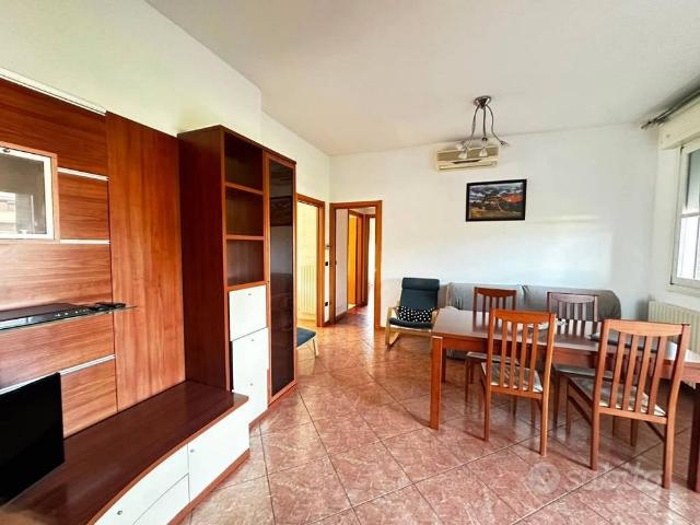 Appartamento di 115 m² con 5 locali e box auto a B