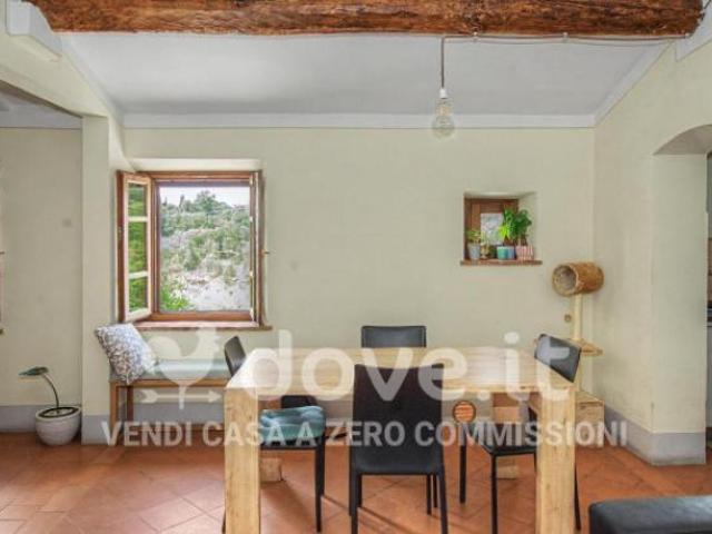 Appartamento di 116 m con 2 locali in vendita a Montepulciano