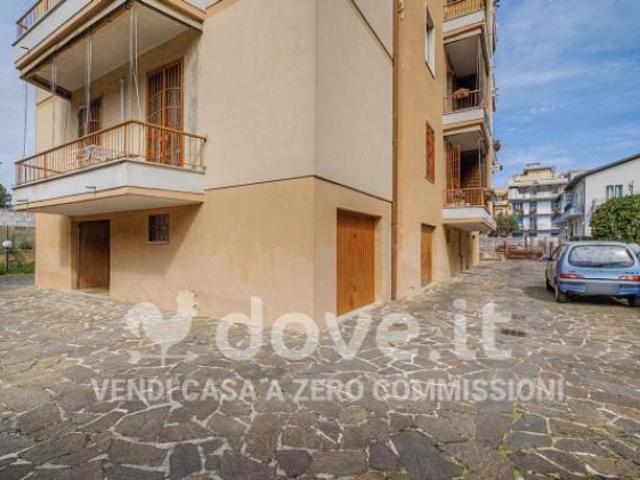 Appartamento di 110 m con 4 locali e box auto in vendita a Pescara [rif. DV 12348 1]