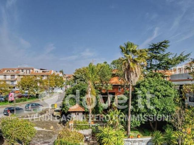 Appartamento di 125 m con 3 locali in vendita a Sant'Agata li Battiati