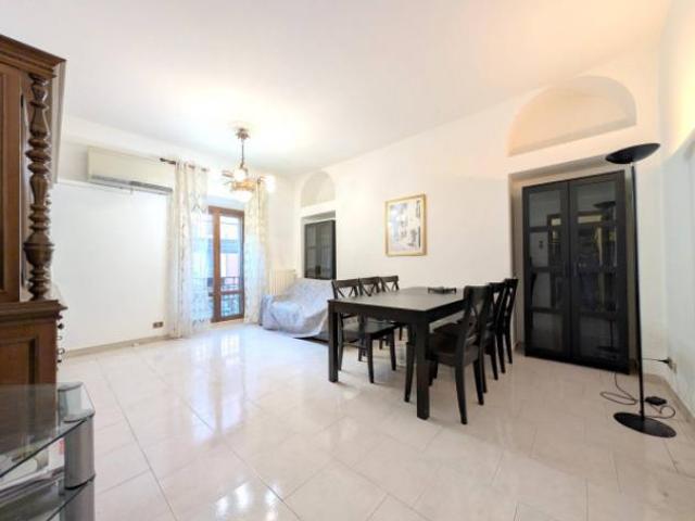 Appartamento di 120 m con 4 locali in vendita a Milano
