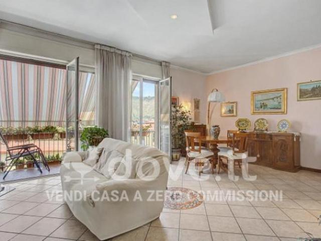Appartamento di 120 m con 4 locali in vendita a Napoli [rif. DV 13763]