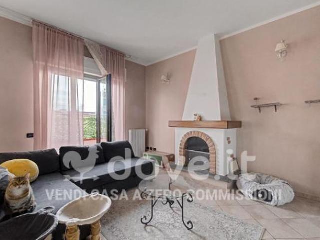 Appartamento di 123 m con 4 locali in vendita a Cascina [rif. DV 12286]