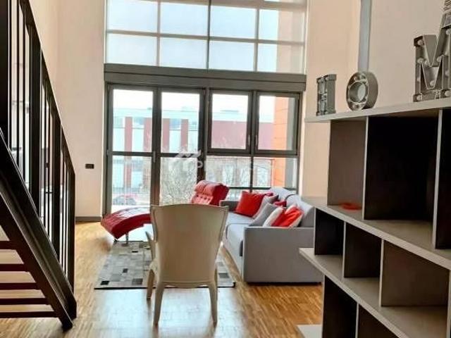 Appartamento di 130 m² con 3 locali a Milano