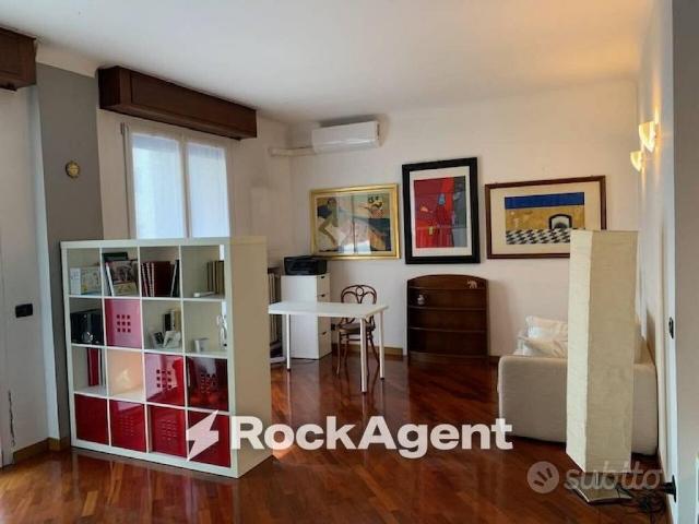 Appartamento di 130 m² con 4 locali a Milano