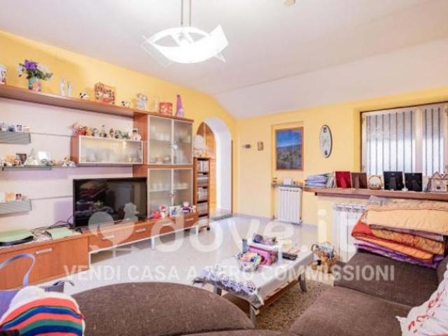 Appartamento di 147 m con 4 locali in vendita a Grantola
