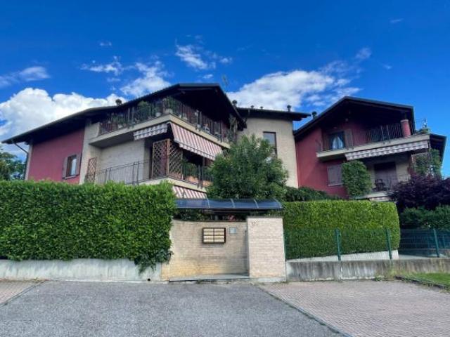 Appartamento di 140 m con 4 locali e box auto doppio in vendita a Chieri
